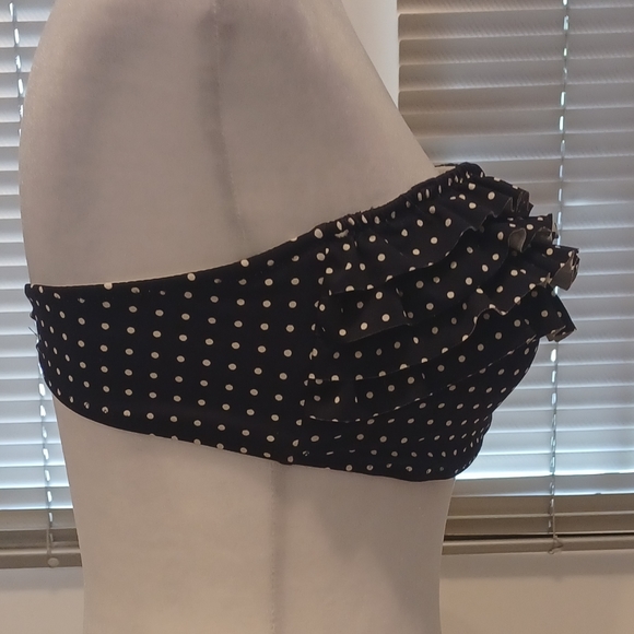 $4 Add-on Strapless Ruffled Bikini Top - Size Large - Picture 4 of 11